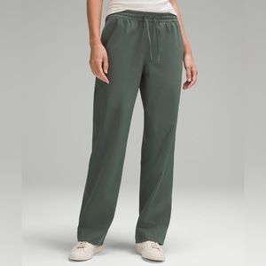 Lululemon Straight Leg Mid Rise Pant